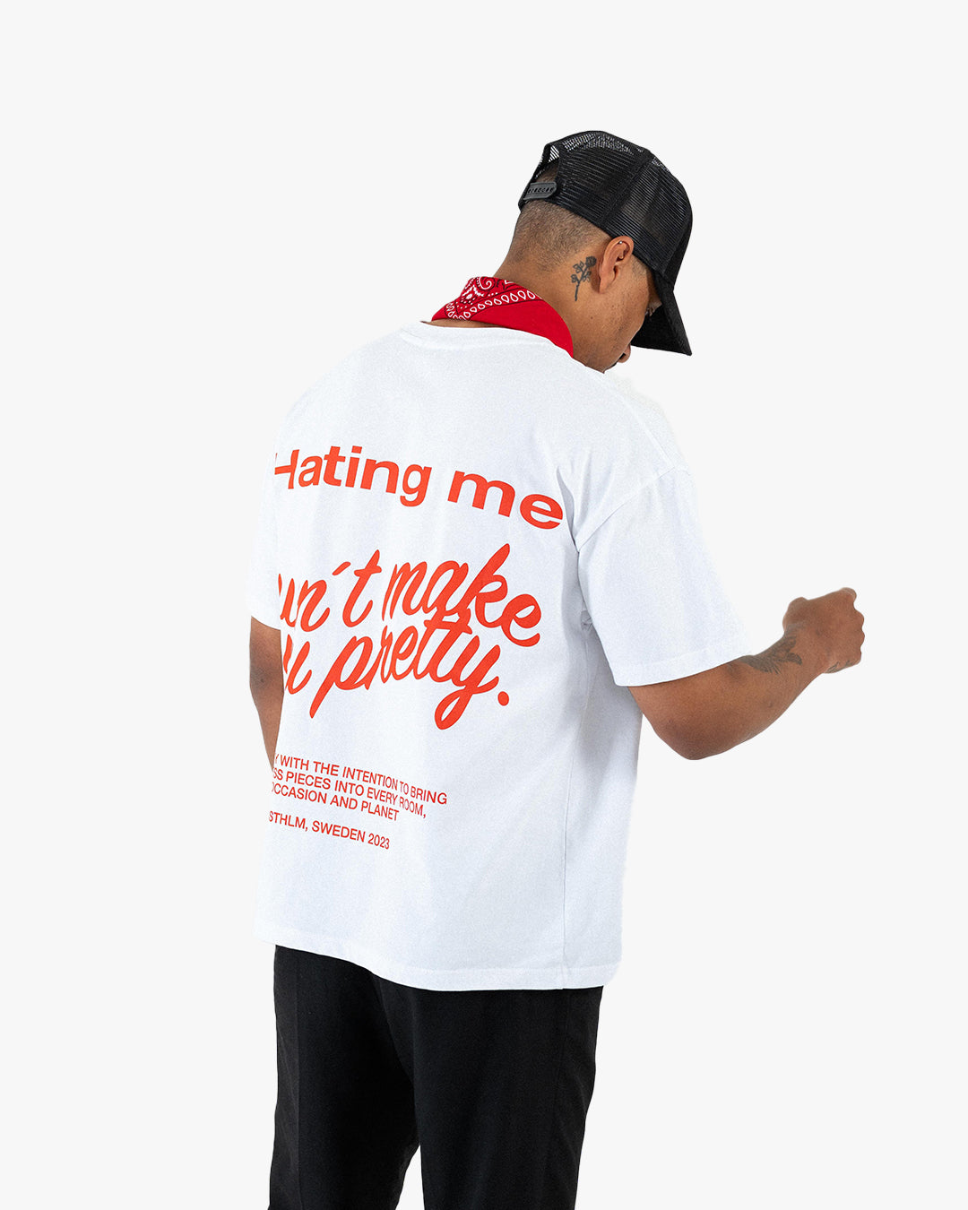 Hating me - T-shirt